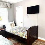 Lg Central Location Free Parking Fenced Yard Fire-Pit
